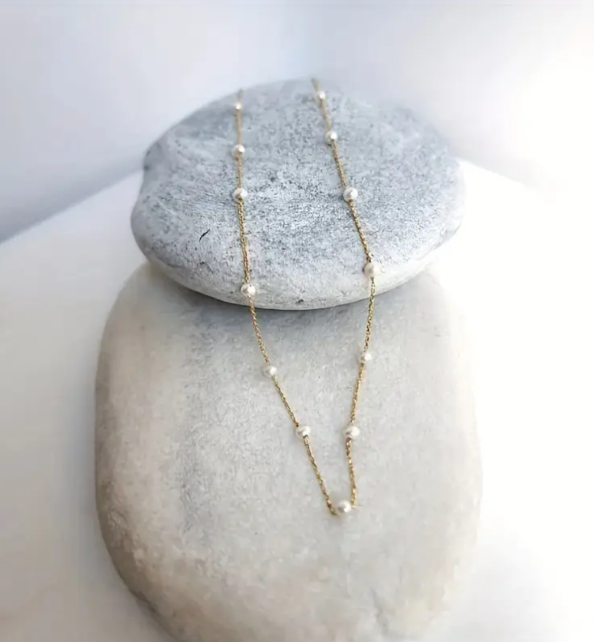 Vintage Baroque Faux Pearl Necklace – Minimalist Collarbone Chain