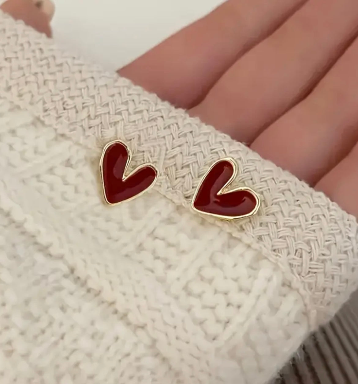 Red Heart Stud Earrings – Elegant Zinc Alloy Design