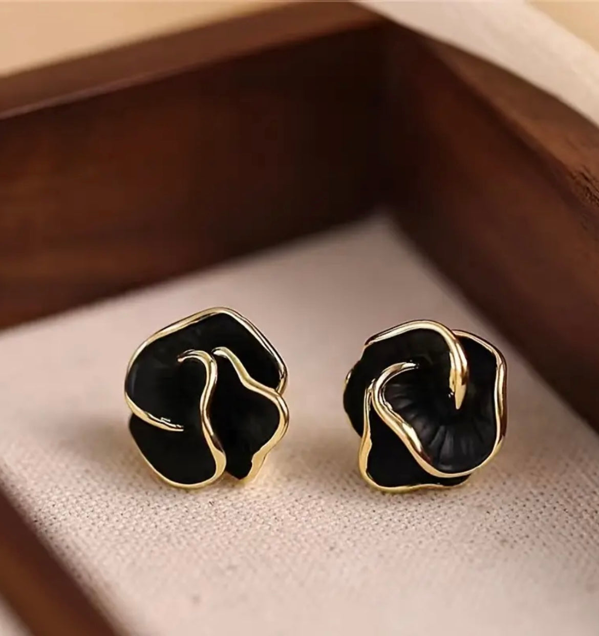Black & Gold Camellia Flower Stud Earrings – Enamel Finish